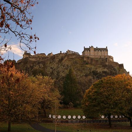 Pass The Keys Spacious And Homely Flat On The Royal Mile 에든버러 외부 사진