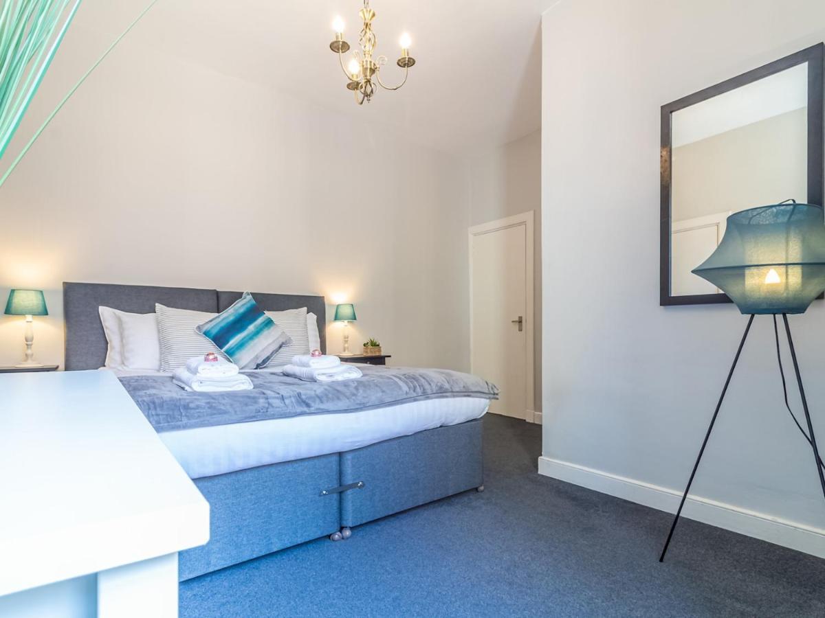 Pass The Keys Spacious And Homely Flat On The Royal Mile 에든버러 외부 사진