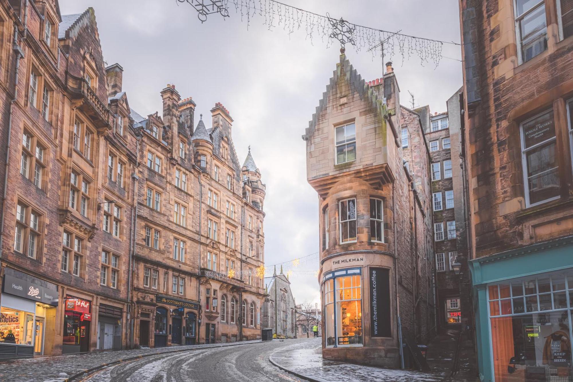 Pass The Keys Spacious And Homely Flat On The Royal Mile 에든버러 외부 사진